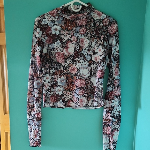 Romantic Sheer Floral Long Sleeve Top With Thumb Holes Sz S/M - Picture 1 of 8